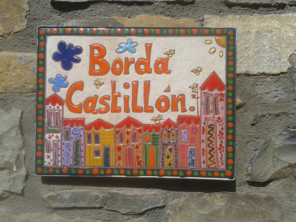 Apartamentos La Borda Castillon Tierrantona Eksteriør bilde