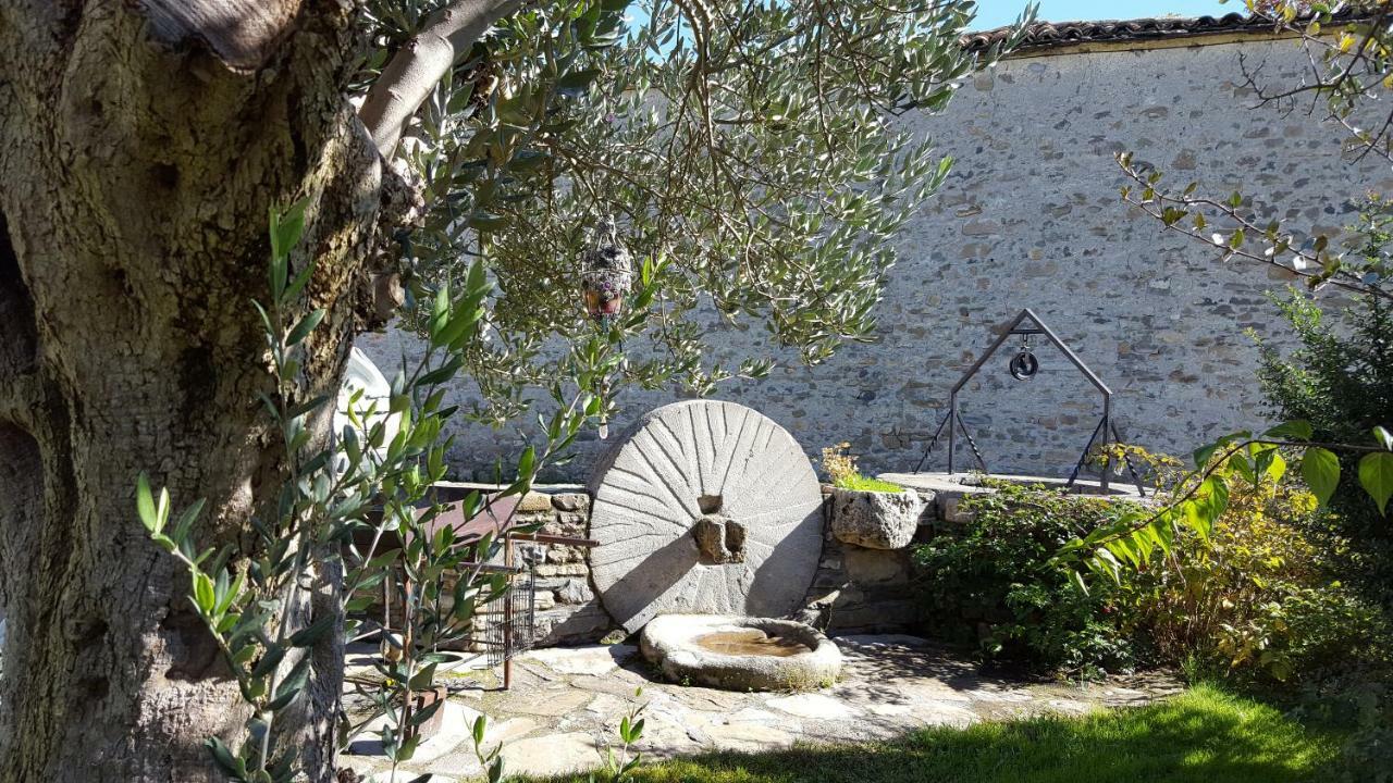 Apartamentos La Borda Castillon Tierrantona Eksteriør bilde